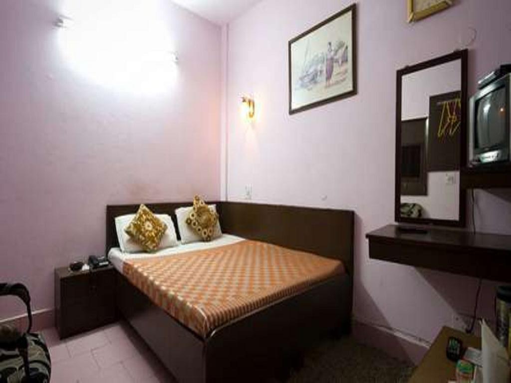 Hotel Woodland Deluxe Nové Dillí Pokoj fotografie